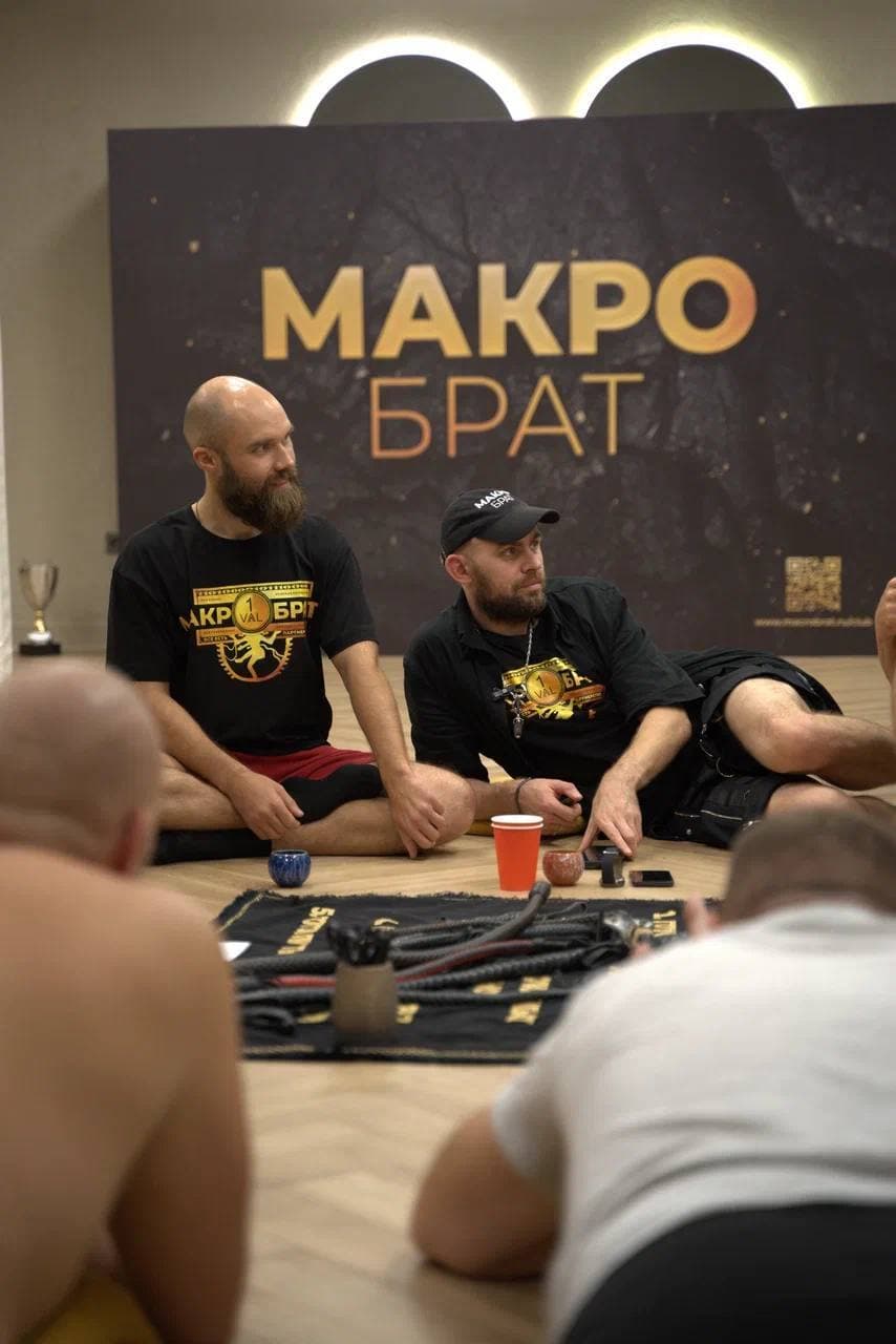 Живой кадр с тренинга МакроБрат 10